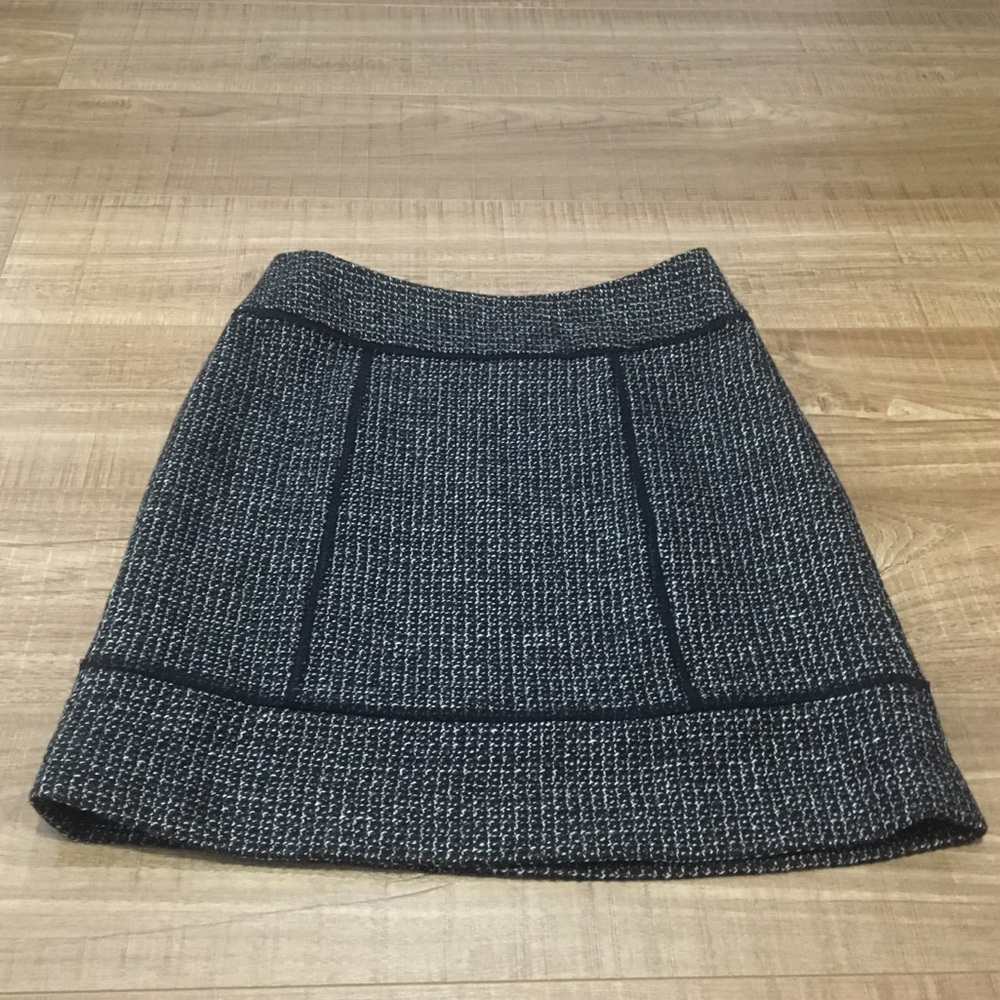 Halogen 50% wool skirt size 2